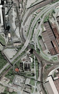 אריאל קןמגדל קירור, דיסבורג-ברוקהאוזן, גרמניה, ג.א, 2009 מתוך הסדרה 'בעקבות הלה וברנד בכרמגדל קירור, דיסבורג-ברוקהאוזן, גרמניה, ג.א, 2009 מתוך הסדרה 'בעקבות הלה וברנד בכר 