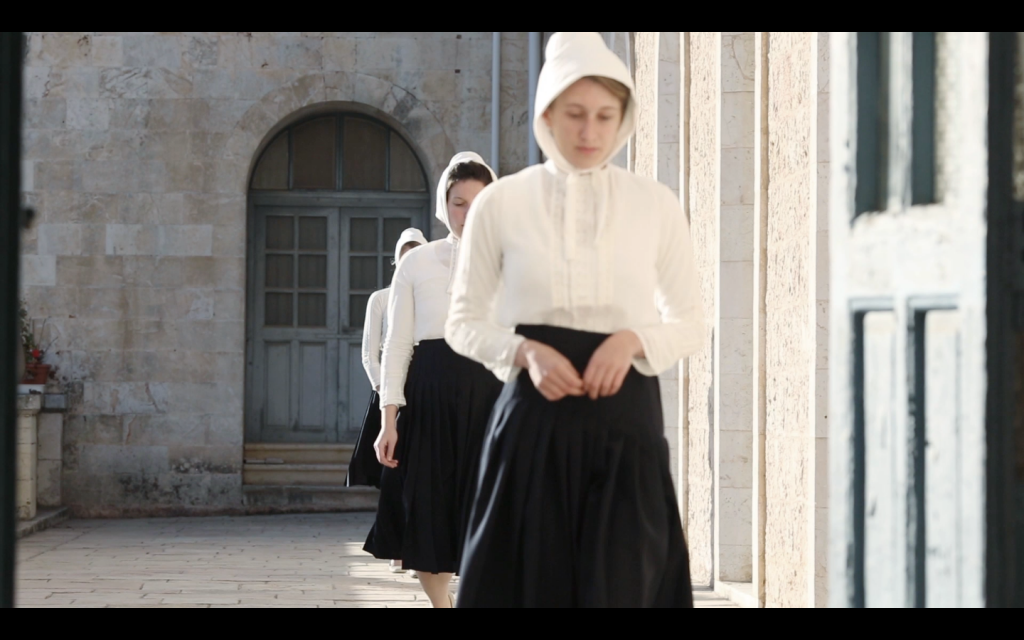 Gili Lavy La Mère Divine, 2014, 10 min.