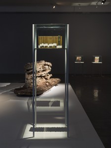 כתבי הפילוסוף-תיאולוג הגרמני פרנץ פון-באדר מספרייתו של וולטר בנימין.