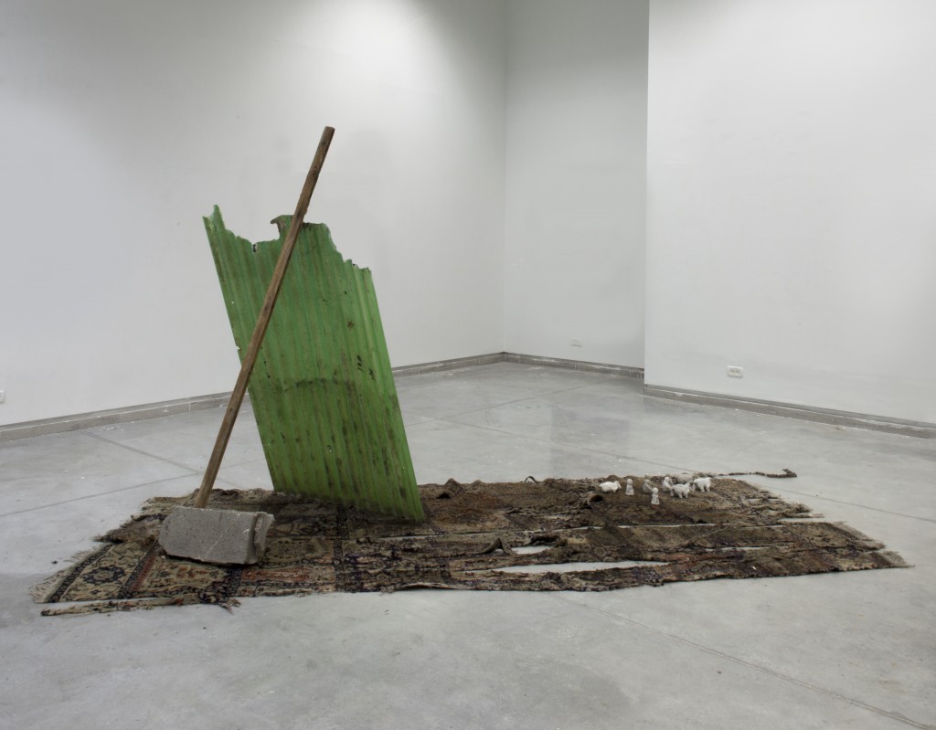  ינאי קלנר Yanai Kellner רפסודה  מיצב תלוי מקום  2017 