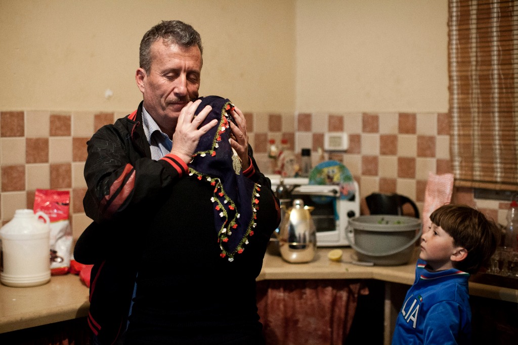 Oren Ziv באסם א תמימי עובד משרד הפנים הפלשתיני תושב א- נבי –סאלח באזור רמאללה