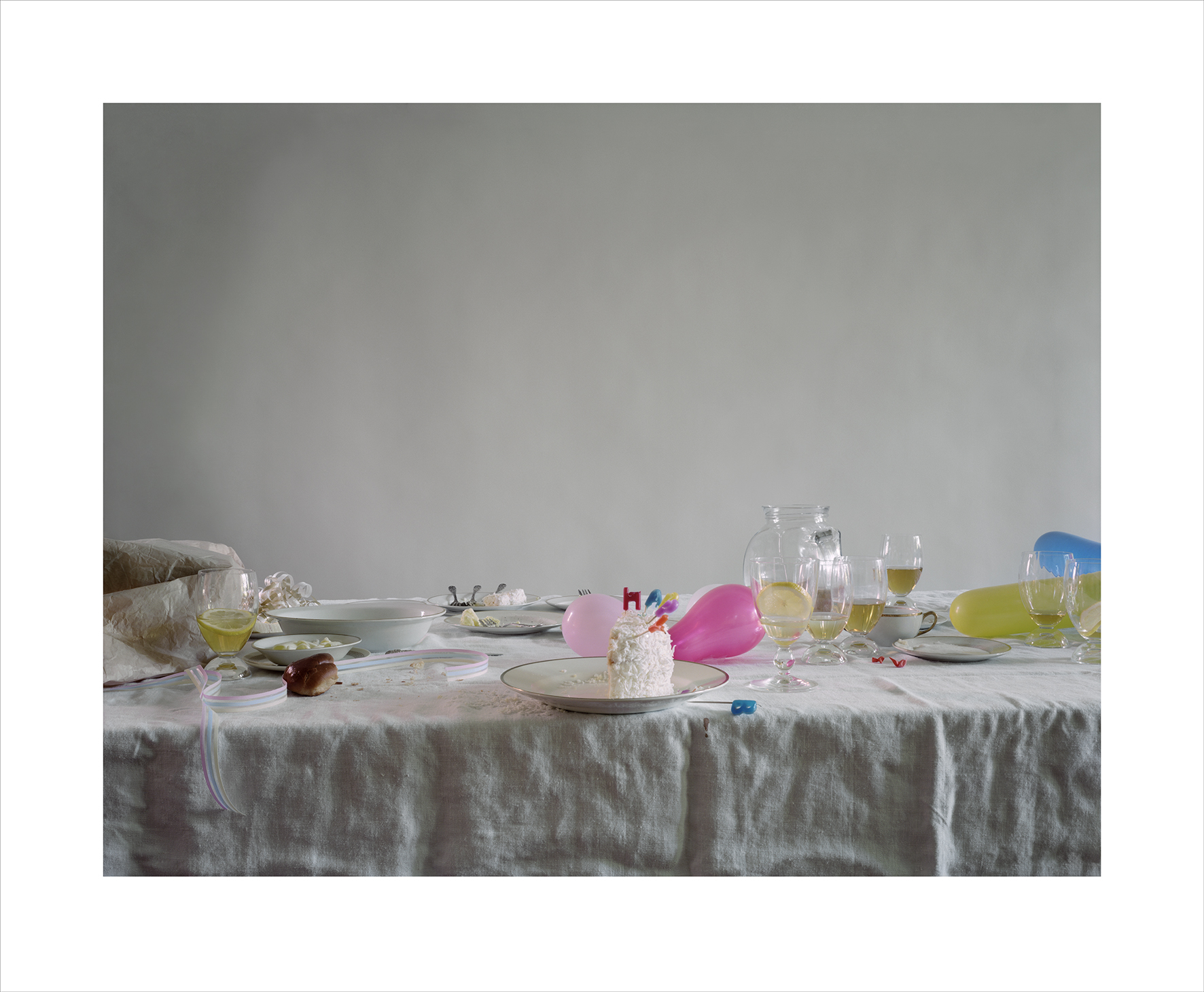 לאורה לטינסקי Laura Letinsky